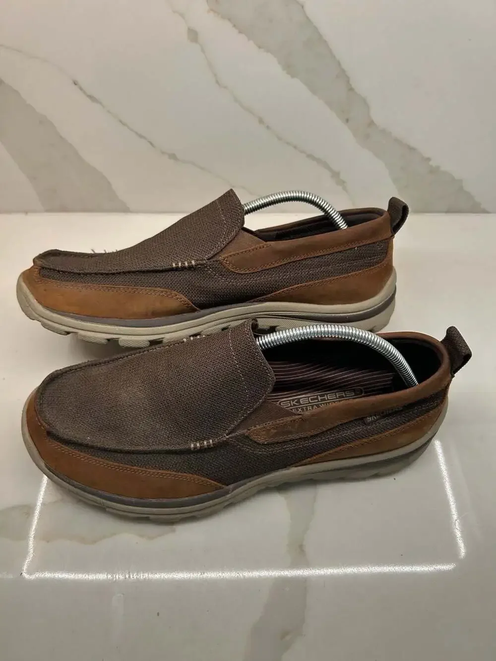 LL Bean men's canvas loafers Size 10.5 M Red Excellent condition